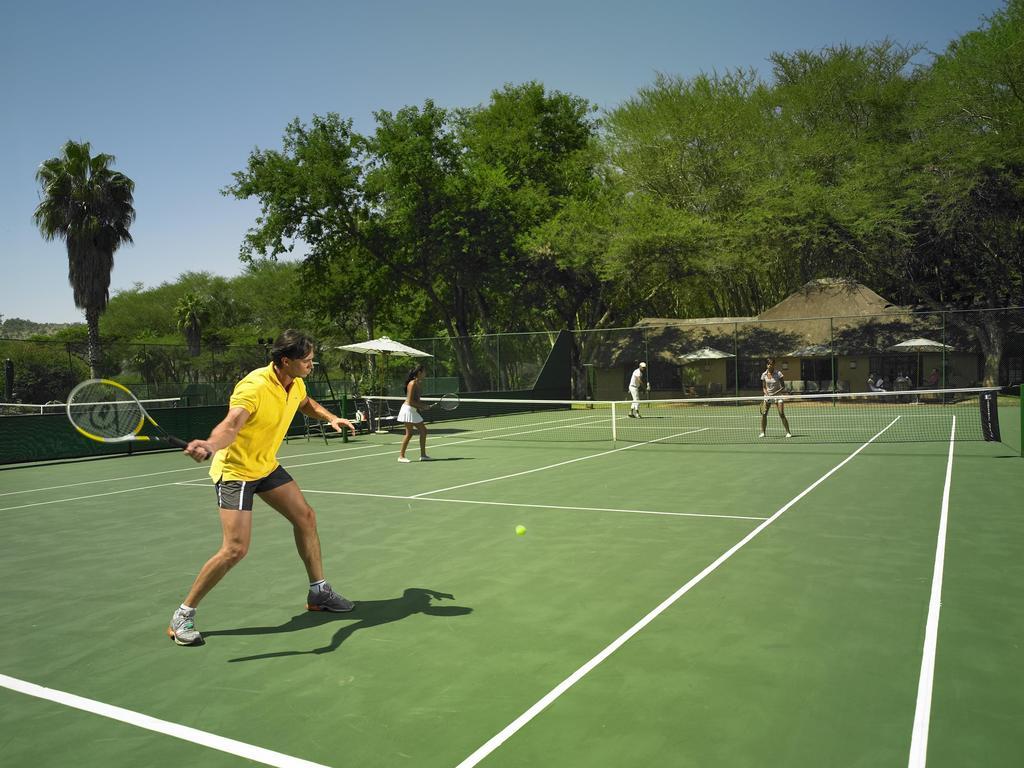 The Palace Of The Lost City At Sun City Resort Экстерьер фото Tennis at the Arizona Inn