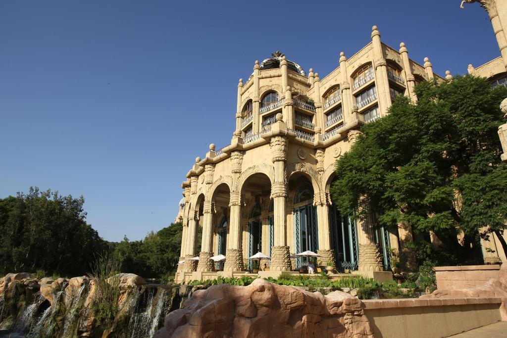 The Palace Of The Lost City At Sun City Resort Экстерьер фото The Palace of the Lost City