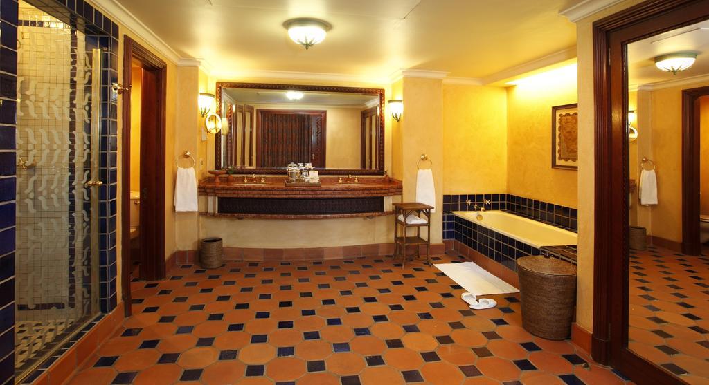 The Palace Of The Lost City At Sun City Resort Номер фото Bathroom